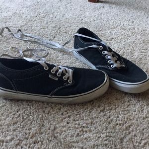 Black / White Vans